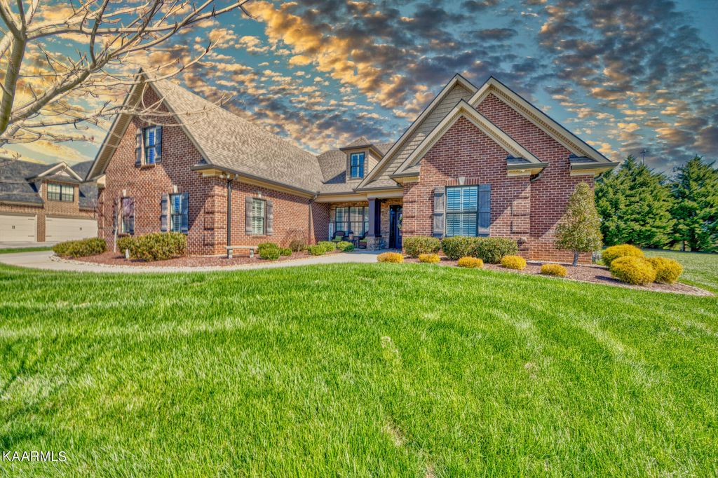 Photo of 1410 Edenbridge Drive, Alcoa, TN 37701 (MLS # 1221086)