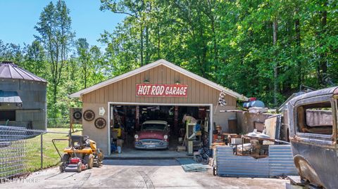Tiny photo for 217 Roberts Rd, Spring City, TN 37381 (MLS # 1338364)