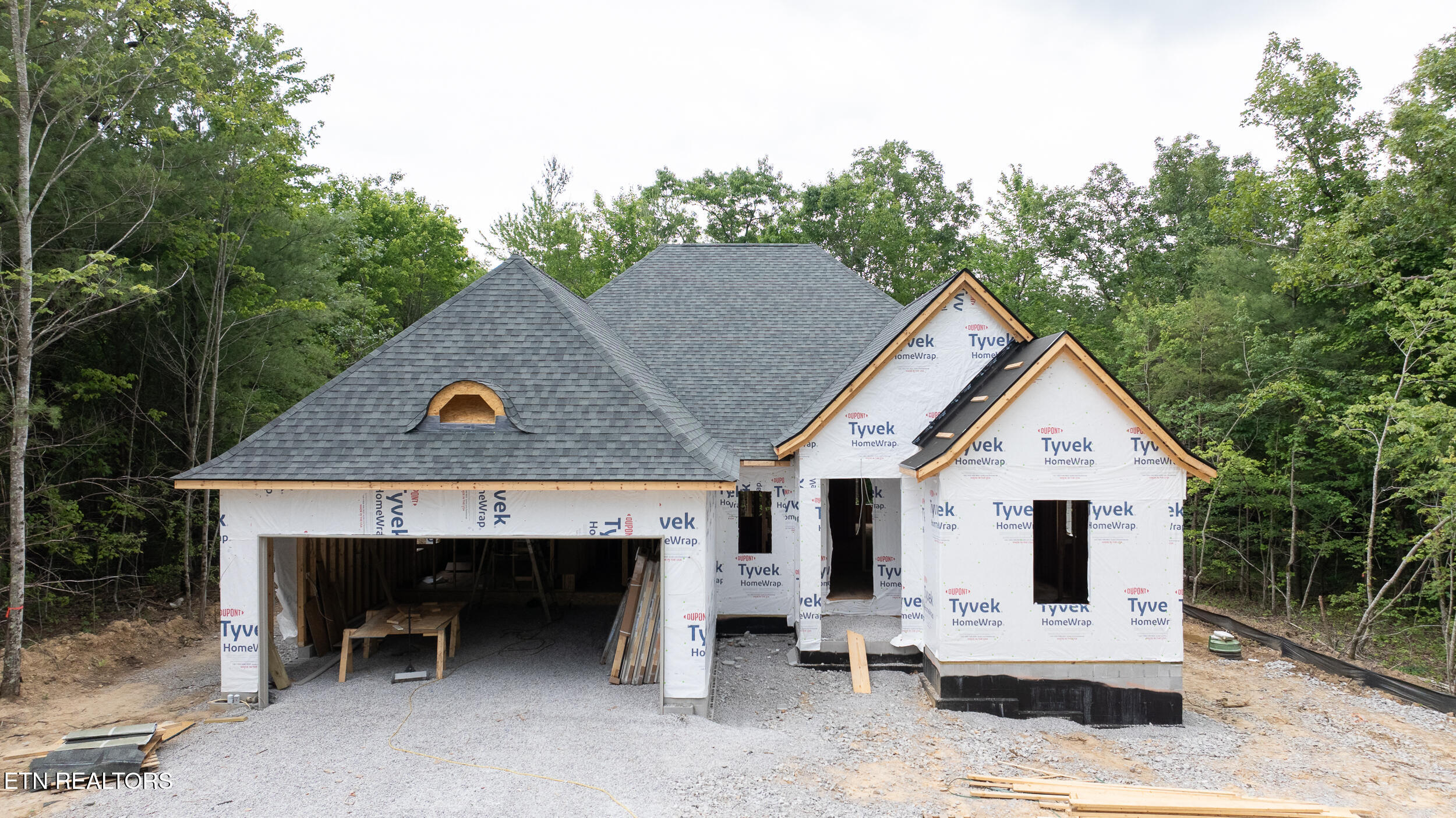 106 Laurelwood Drive