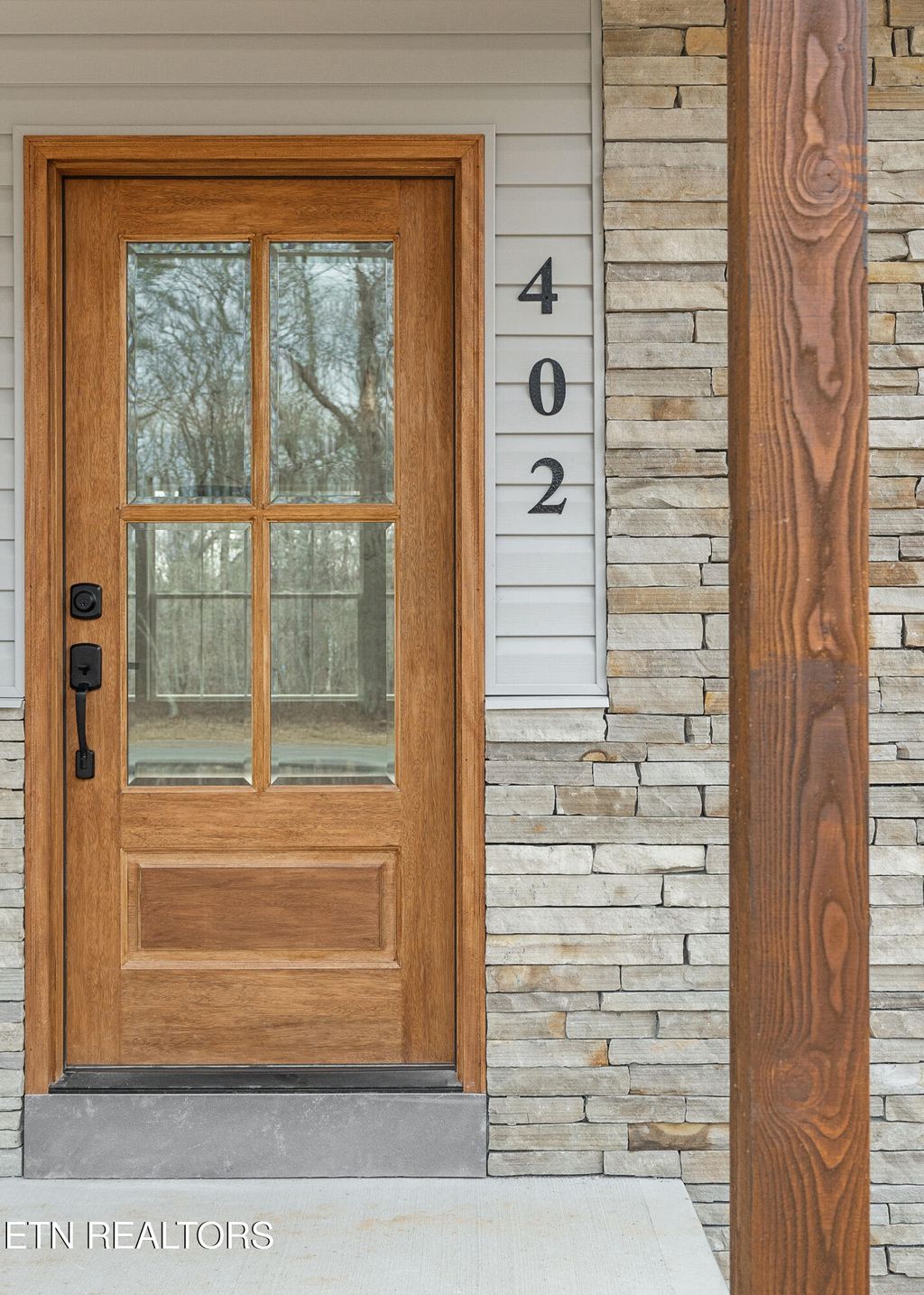 Photo of 402 St George Drive, Fairfield Glade, TN 38558 (MLS # 1304023)