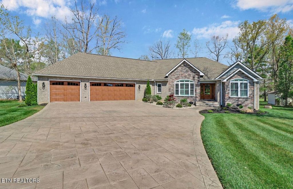 Photo of 120 Forest View Drive, Crossville, TN 38558 (MLS # 1337122)