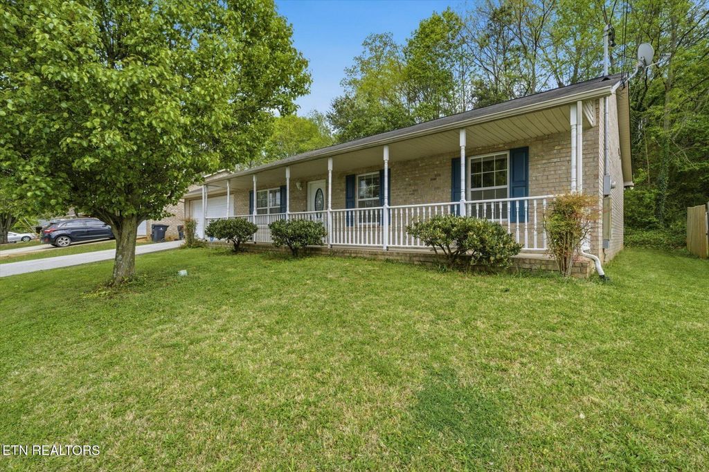 Photo of 1840 Explorer Lane, Knoxville, TN 37912 (MLS # 1336664)