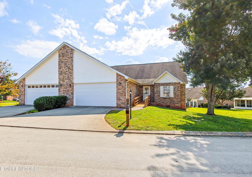 Photo of 124128 Medinah Circle, Maryville, TN 37801 (MLS # 1359015)