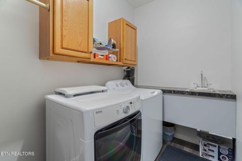 Tiny photo for 209 Strawberry Lane, Caryville, TN 37714 (MLS # 1319757)