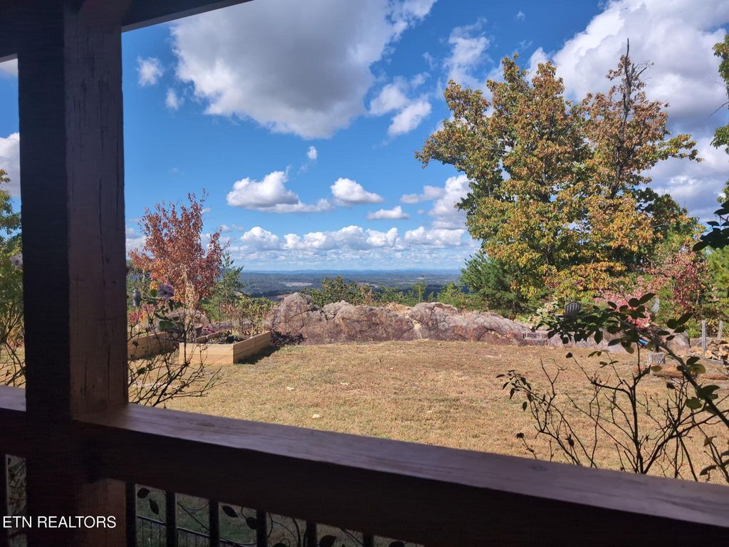 Photo of 971 Critter Mountain Way, Newport, TN 37821 (MLS # 1318123)