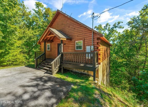 Tiny photo for 641 Country Oaks Drive, Pigeon Forge, TN 37863 (MLS # 1357403)