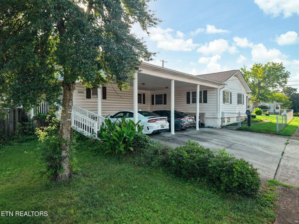 Photo of 100 Pallas Rd, Oak Ridge, TN 37830 (MLS # 1353103)