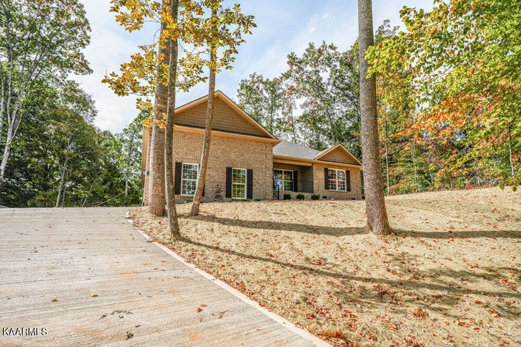 Photo of 3112 Sagegrass Drive, Louisville, TN 37777 (MLS # 1206038)