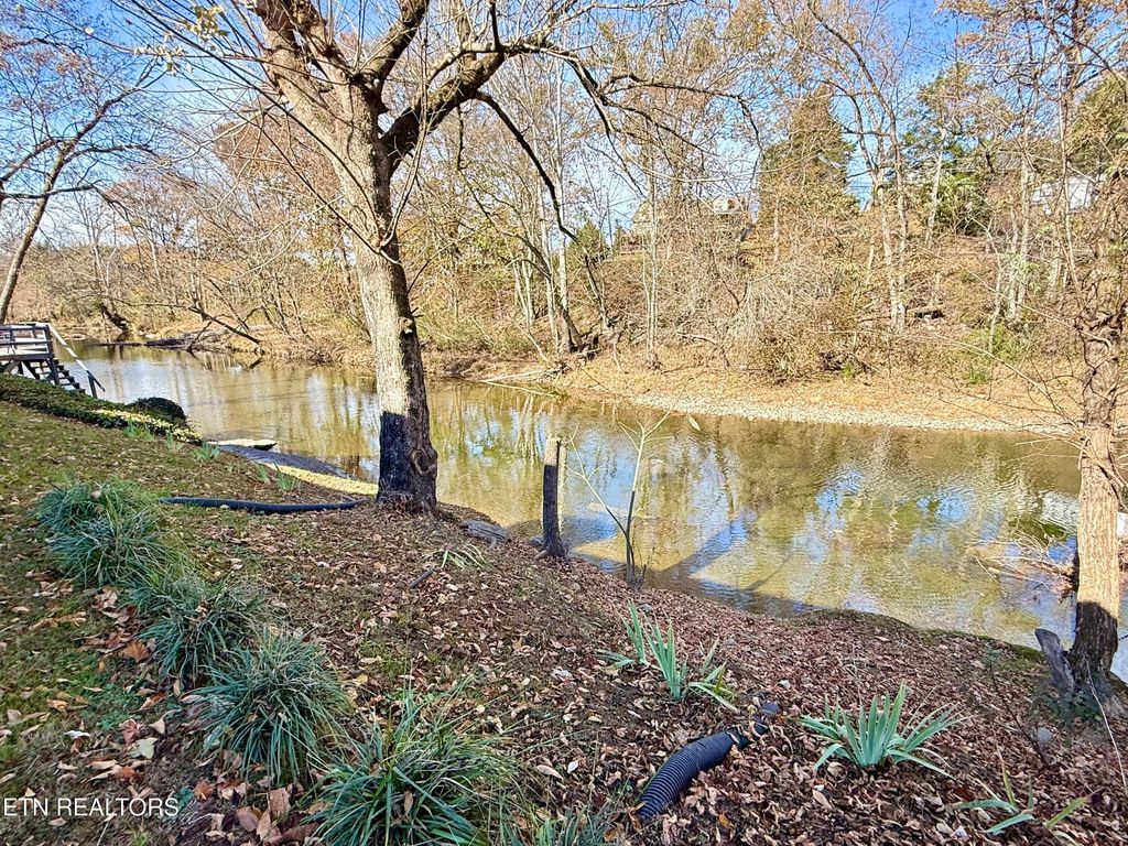 Photo of 2257 Shinbone Rd, Sevierville, TN 37876 (MLS # 1321906)