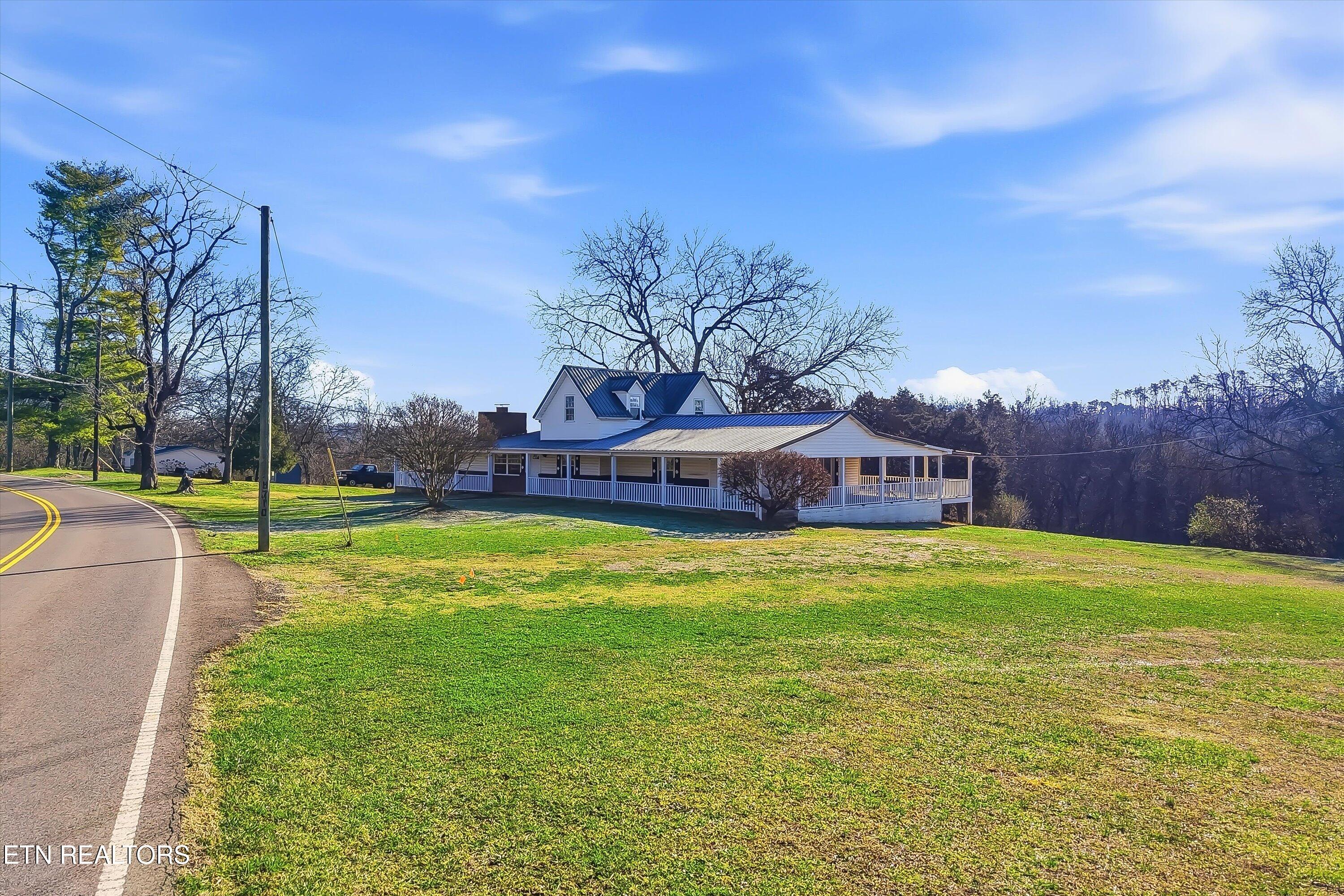 9712 Thorn Grove Pike