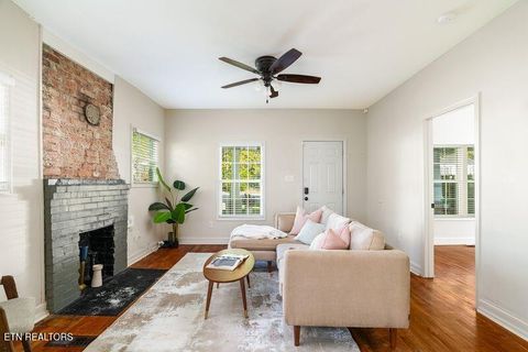 Tiny photo for 418 Cedar Ave, Knoxville, TN 37917 (MLS # 1318008)