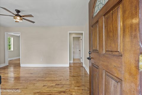 Tiny photo for 328 S Castle St, Knoxville, TN 37914 (MLS # 1326380)