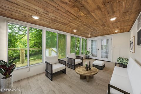 Tiny photo for 328 S Castle St, Knoxville, TN 37914 (MLS # 1326380)