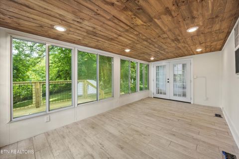 Tiny photo for 328 S Castle St, Knoxville, TN 37914 (MLS # 1326380)