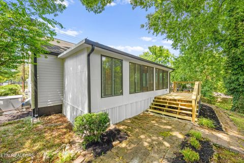 Tiny photo for 328 S Castle St, Knoxville, TN 37914 (MLS # 1326380)