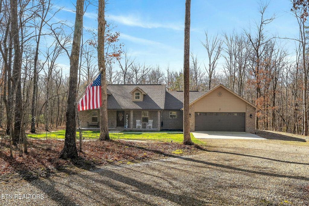 Photo of 411 Cumberland Cove Rd, Monterey, TN 38574 (MLS # 1332914)