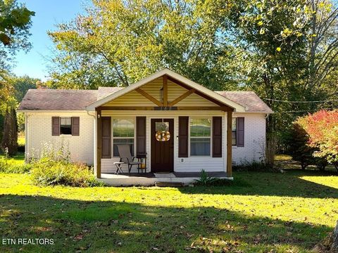 Photo of 148 Chestnut St, Baxter, TN 38544 (MLS # 1319531)