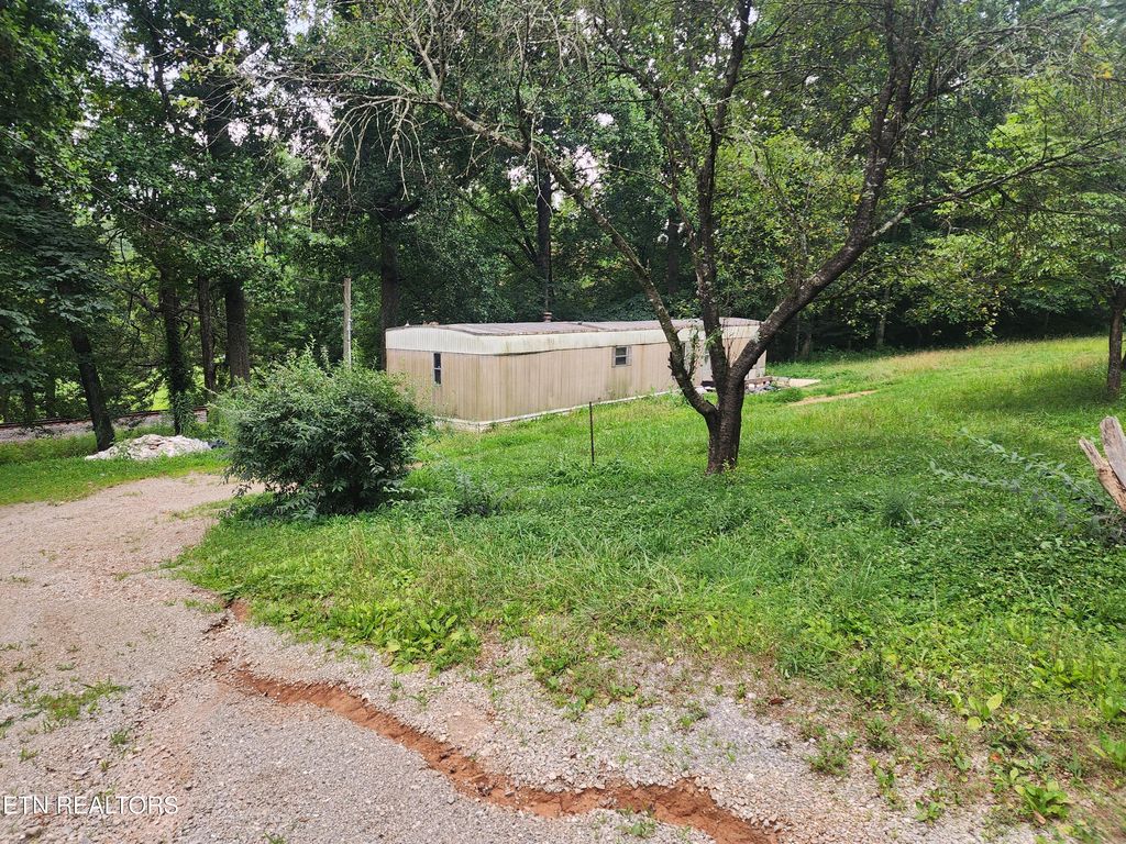 Photo of 3722 Harriman Hwy, Harriman, TN 37748 (MLS # 1306234)