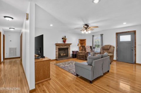 Tiny photo for 4816 Saint Paul Rd, Morristown, TN 37813 (MLS # 1357644)