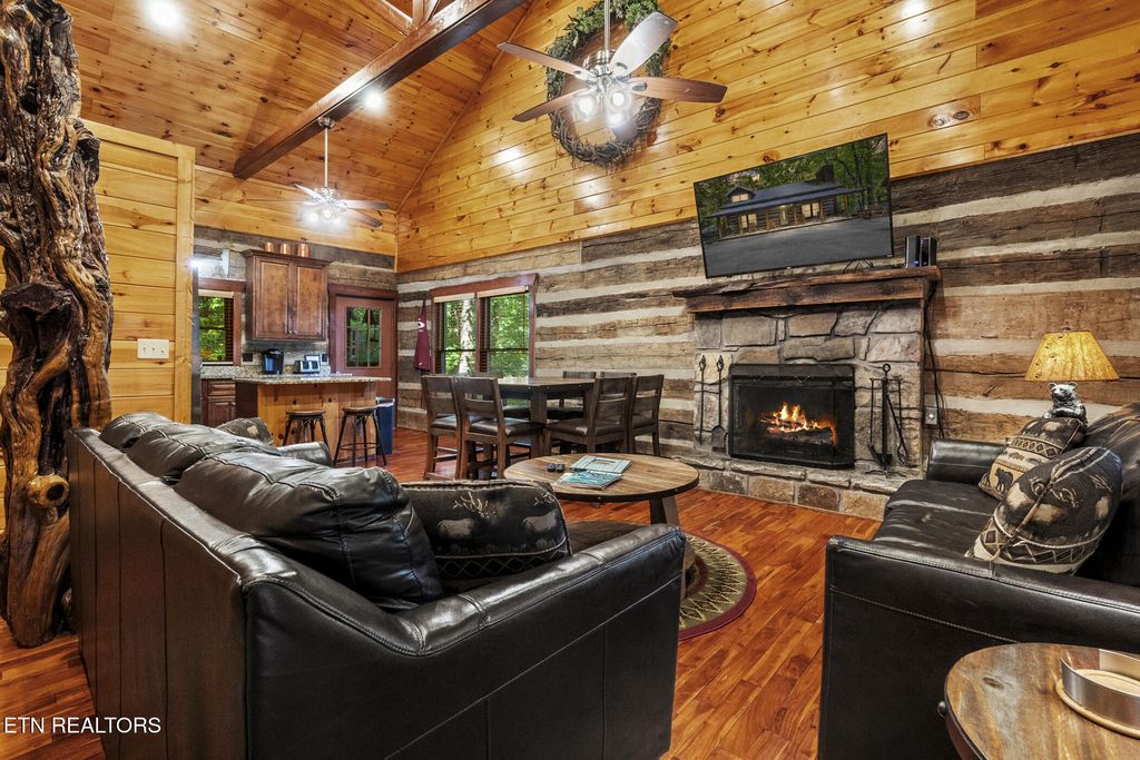 Photo of 1329 N Baden Drive, Gatlinburg, TN 37738 (MLS # 1315409)