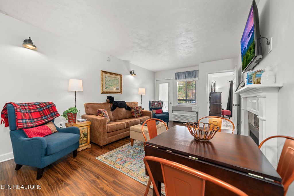 Photo of 102 Baskins Creek Bypass Byp #507, Gatlinburg, TN 37738 (MLS # 1321993)