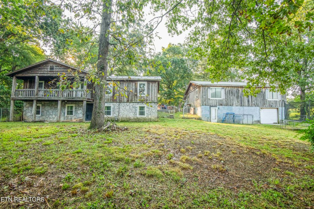 Photo of 197 Wedgewood Lane, Spring City, TN 37381 (MLS # 1307644)