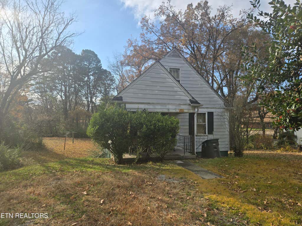 Photo of 629 Sherwood Ave, Athens, TN 37303 (MLS # 1322331)