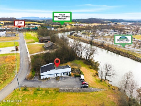 Tiny photo for 2376 Business Center Circle, Sevierville, TN 37876 (MLS # 1360396)