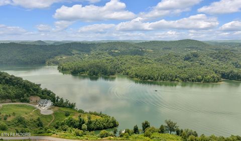 Photo of 27 Windward Blvd, New Tazewell, TN 37825 (MLS # 1317400)