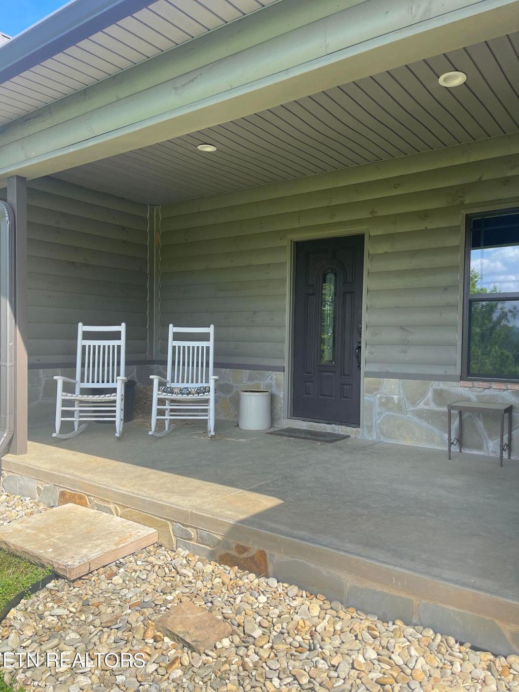 Photo of 203 Mahoney Rd, Oliver Springs, TN 37840 (MLS # 1260925)