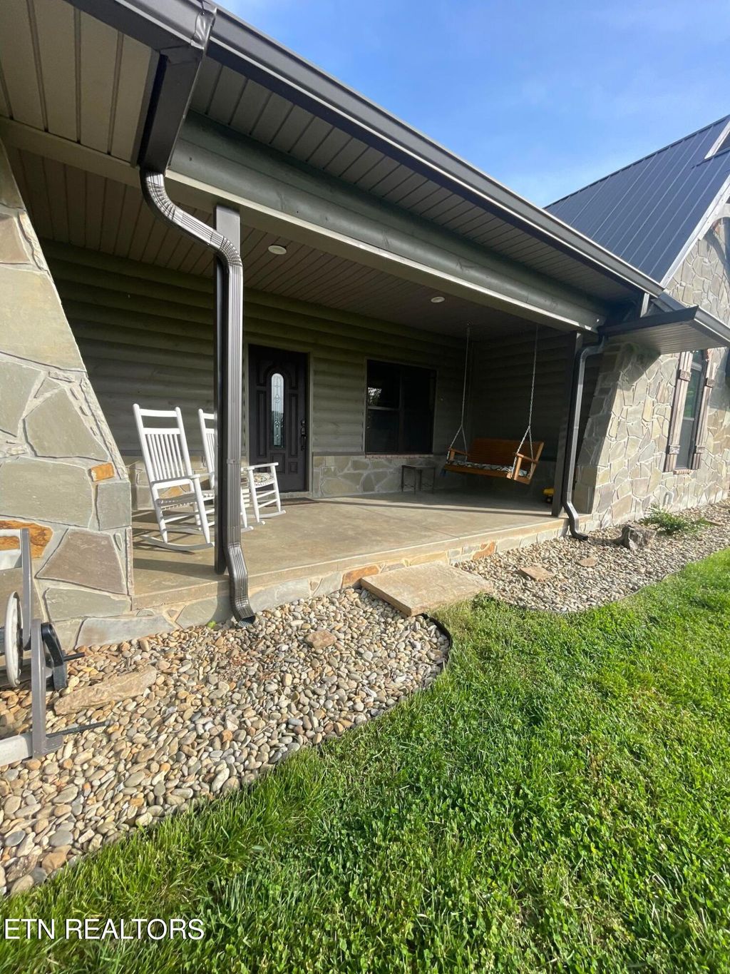 Photo of 203 Mahoney Rd, Oliver Springs, TN 37840 (MLS # 1260925)