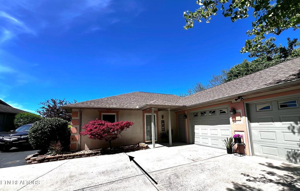 Photo of 3006 Brentwood Court, Kingston, TN 37763 (MLS # 1324653)