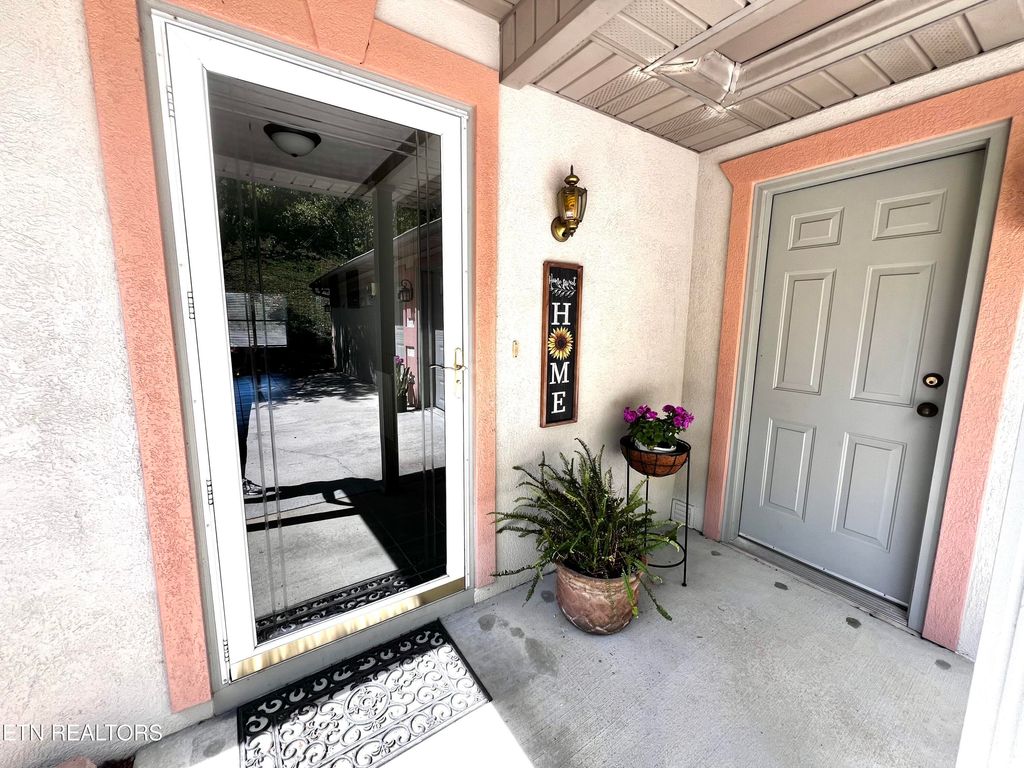 Photo of 3006 Brentwood Court, Kingston, TN 37763 (MLS # 1324653)