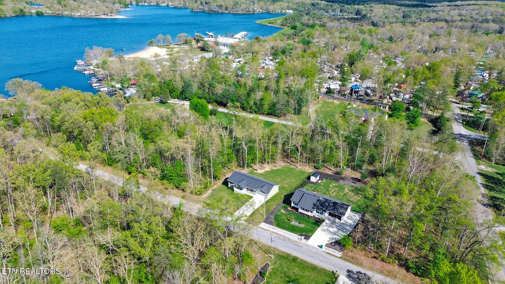 Photo of 204 Nehasane Lane, Crossville, TN 38572 (MLS # 1337133)