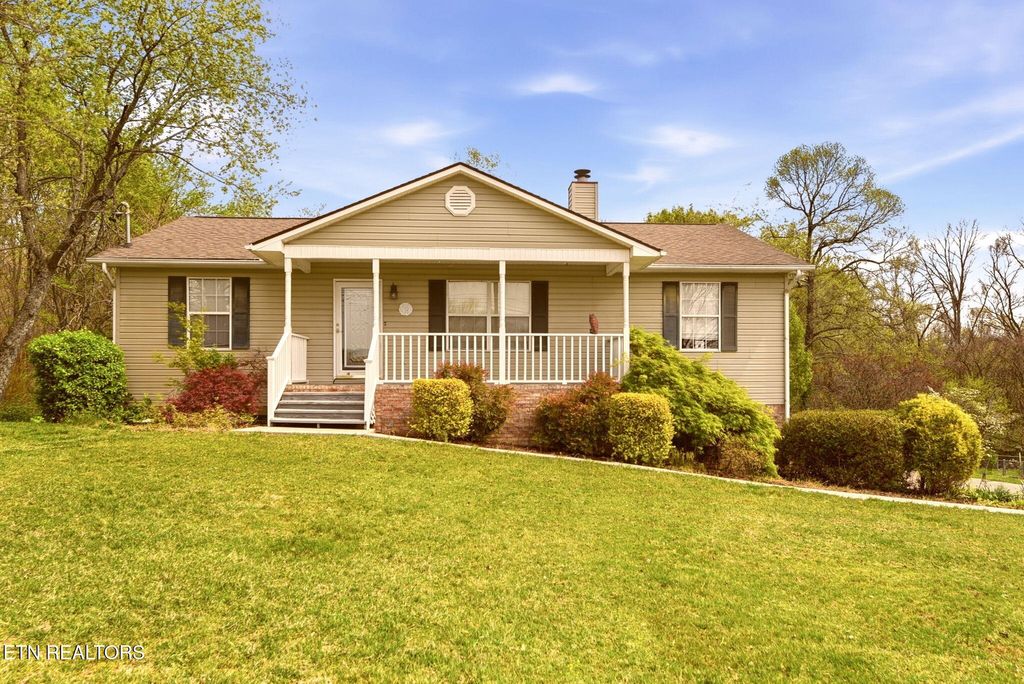 Photo of 2814 Silver Creek Rd, Knoxville, TN 37924 (MLS # 1335376)