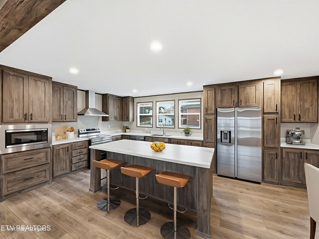 Photo of 725 Siluria St, Harriman, TN 37748 (MLS # 1352712)