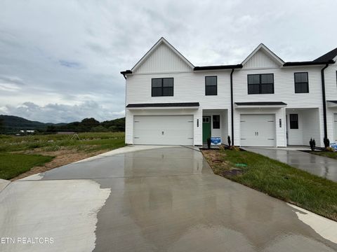 Photo of 8716 Chapman Trace Way, Knoxville, TN 37920 (MLS # 1346134)