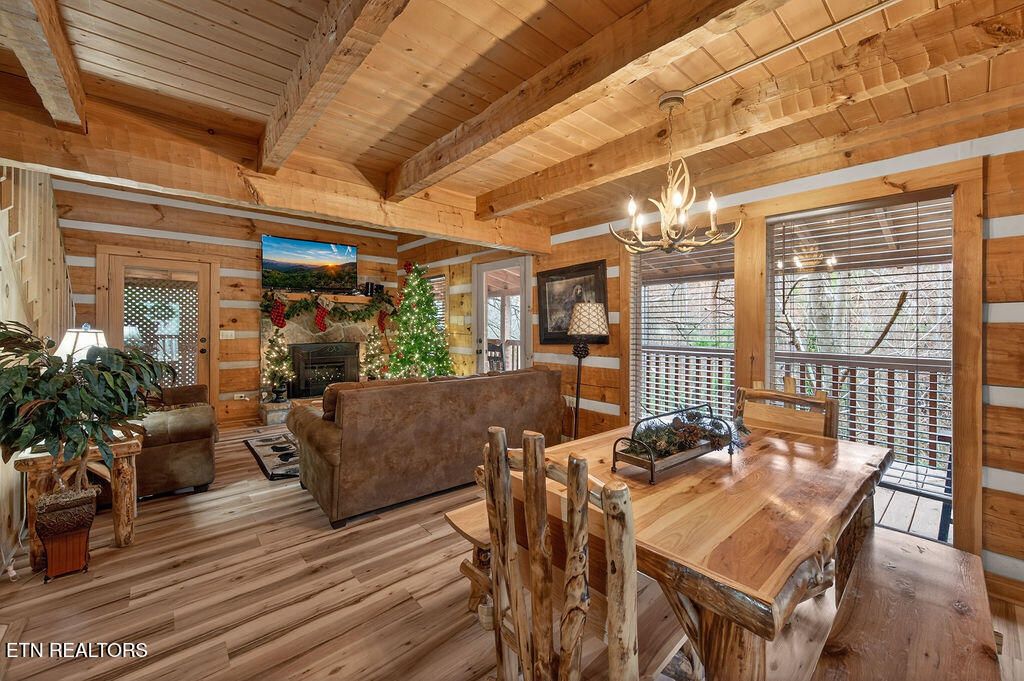 Photo of 1026 Cheshire Court, Gatlinburg, TN 37738 (MLS # 1325627)