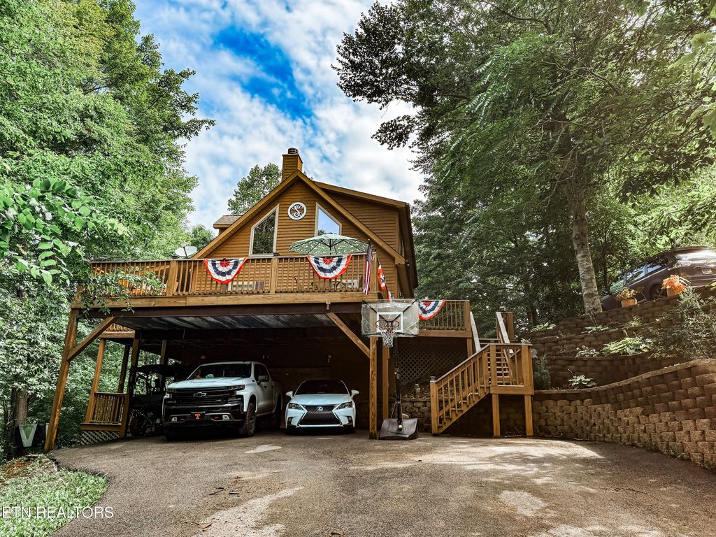 Photo of 540 Ridge Crest Drive, New Tazewell, TN 37825 (MLS # 1309221)