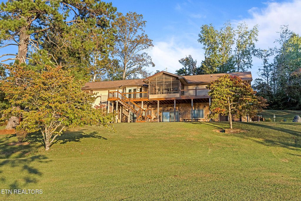 Photo of 278 Hood Drive, Kingston, TN 37763 (MLS # 1318583)