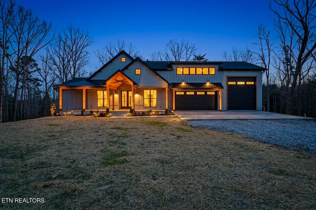 Photo of 399 Annabelle Way, Jamestown, TN 38556 (MLS # 1336116)