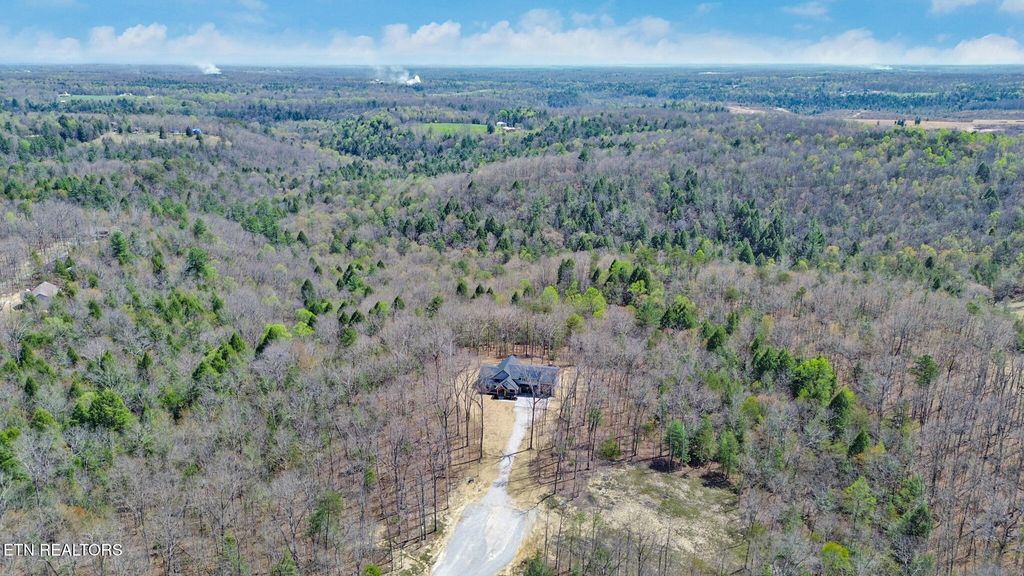 Photo of 399 Annabelle Way, Jamestown, TN 38556 (MLS # 1336116)