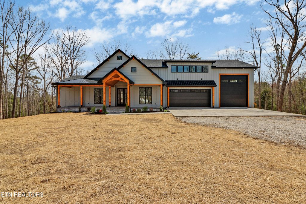 Photo of 399 Annabelle Way, Jamestown, TN 38556 (MLS # 1336116)