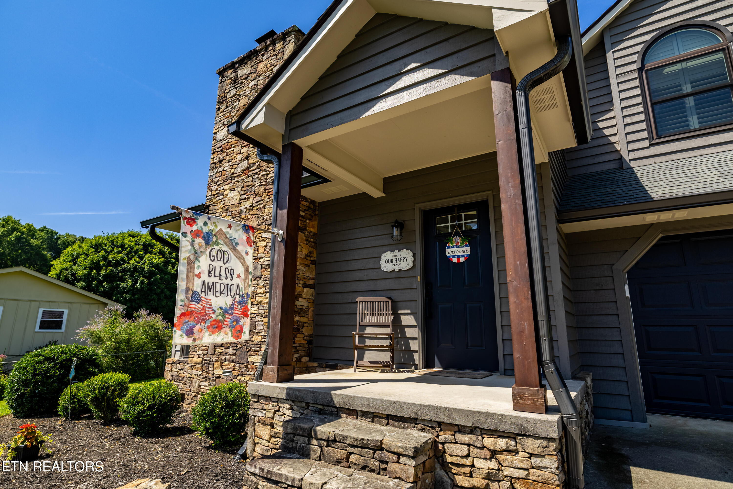 1208 Hoss Rd