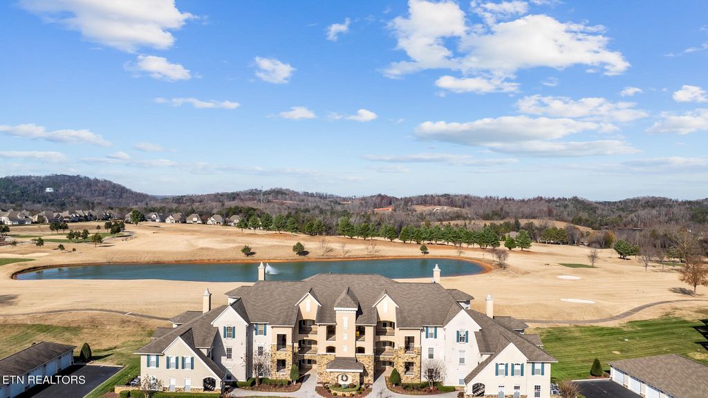 Photo of 535 Rarity Bay Pkwy #302 D, Vonore, TN 37885 (MLS # 1247726)