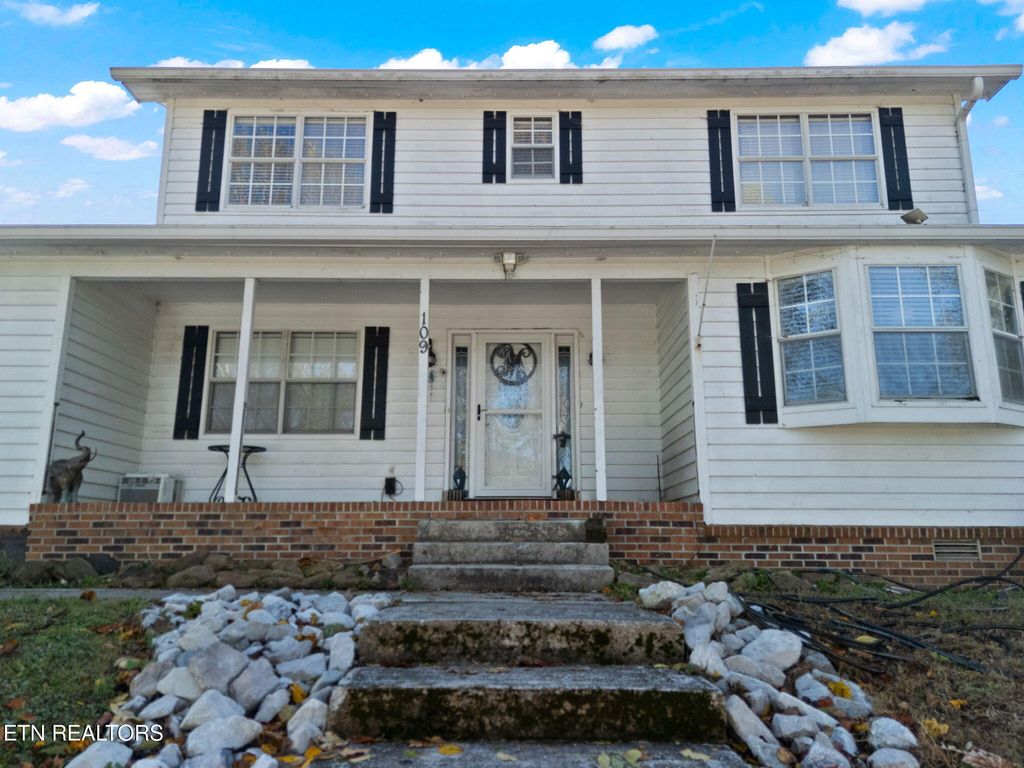 Photo of 109 Cherry Lane, Jacksboro, TN 37757 (MLS # 1328697)