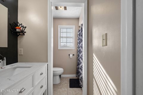 Tiny photo for 109 Cherry Lane, Jacksboro, TN 37757 (MLS # 1328697)