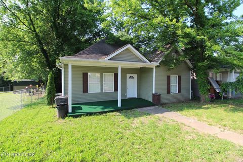 1332 Beaumont Ave Knoxville TN 37921