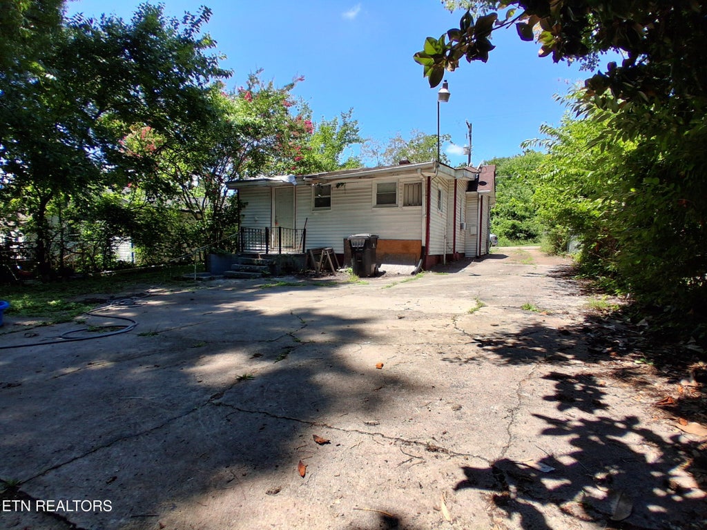 Photo of 2528 Selma Ave, Knoxville, TN 37914 (MLS # 1358736)
