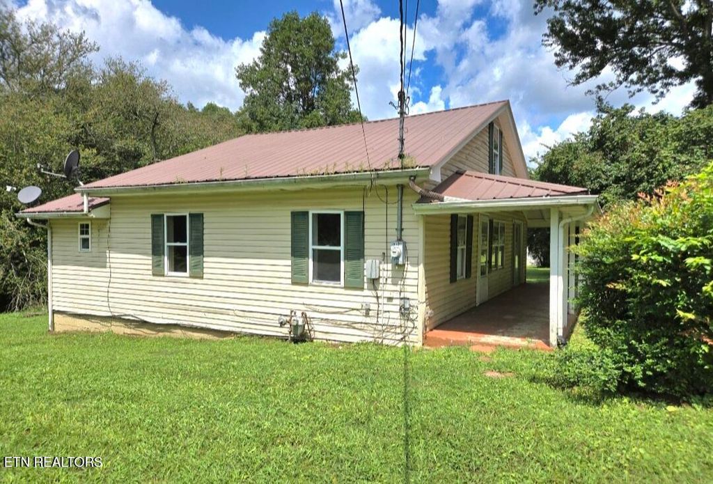 Photo of 440 Liberty Rd, Wartburg, TN 37887 (MLS # 1332752)